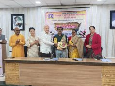 साहित्यिकांना समाजातील माणसेच मोठी करतात म्हणून माझ्या साहित्यातील पात्रांचा हा सन्मान आहे-साहित्य अकादमी पुरस्कार प्राप्त लेखक राजू बाविस्कर